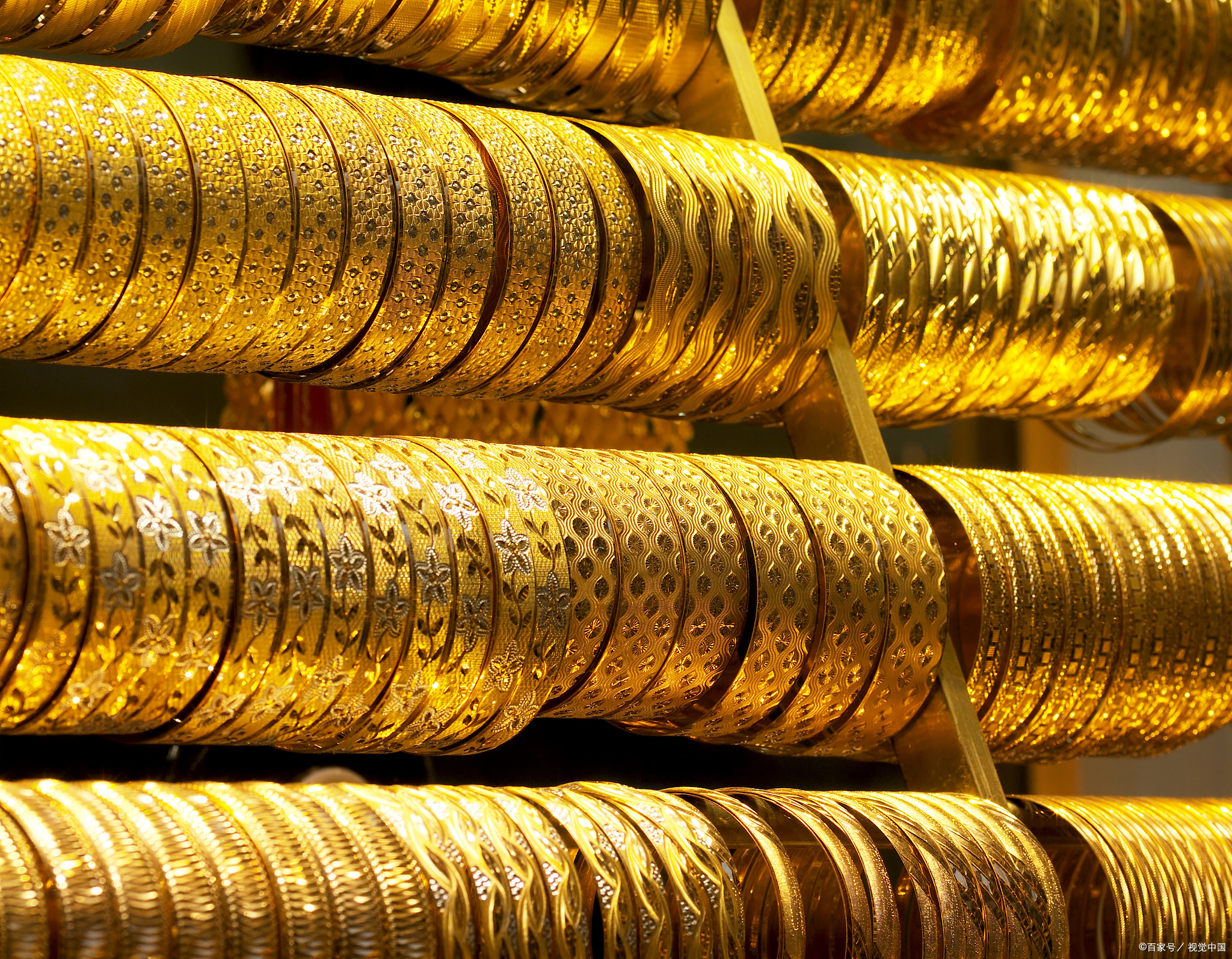 1盎司黄金等于多少美元(黄金一盎司多少克)