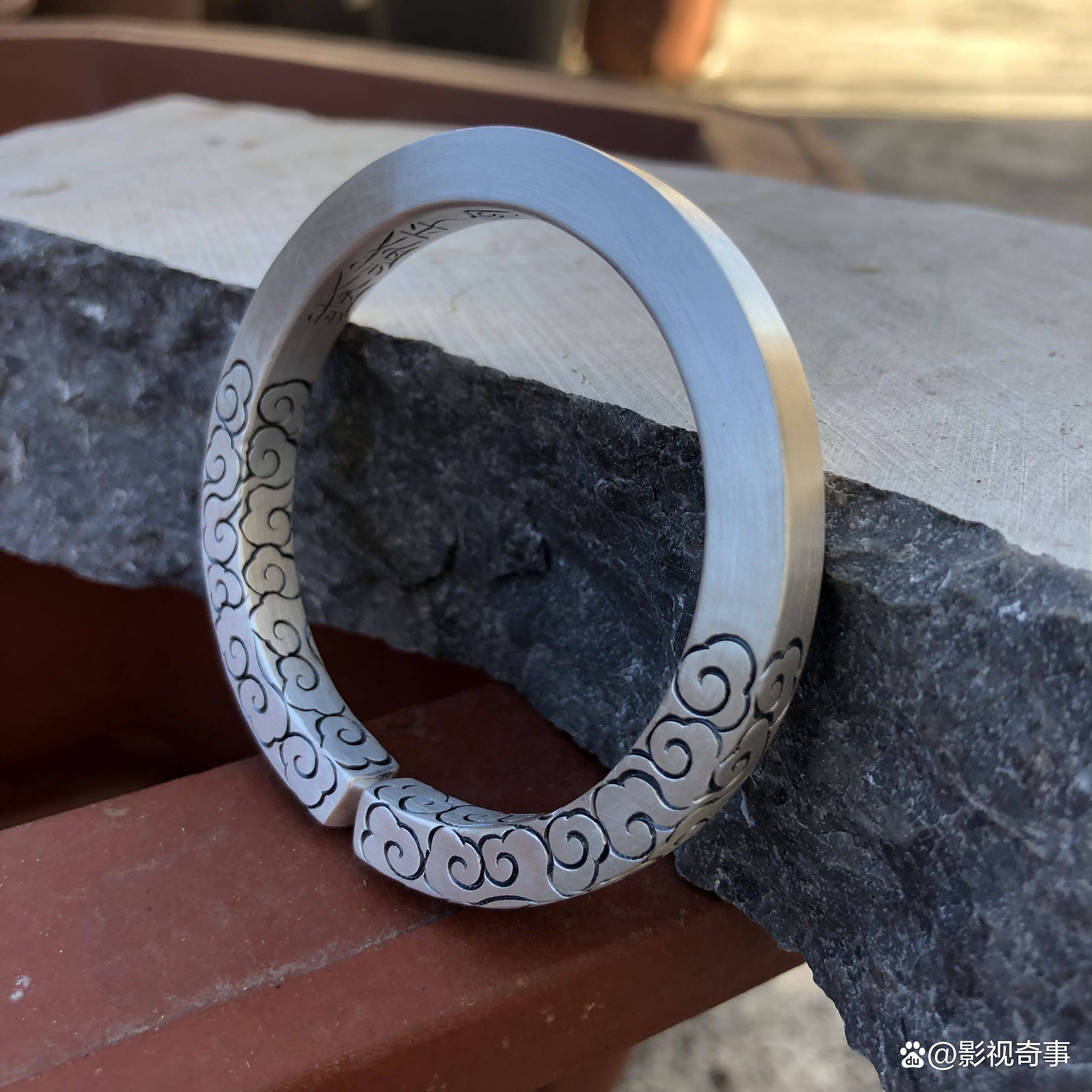 正宗雪花银多少钱一克(雪花银的价钱多少一克) 正宗雪花银多少钱一克(雪花银的价钱多少一克)